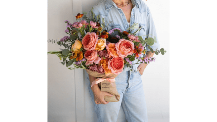 Top 10 Romantic Anniversary Flower Bouquets